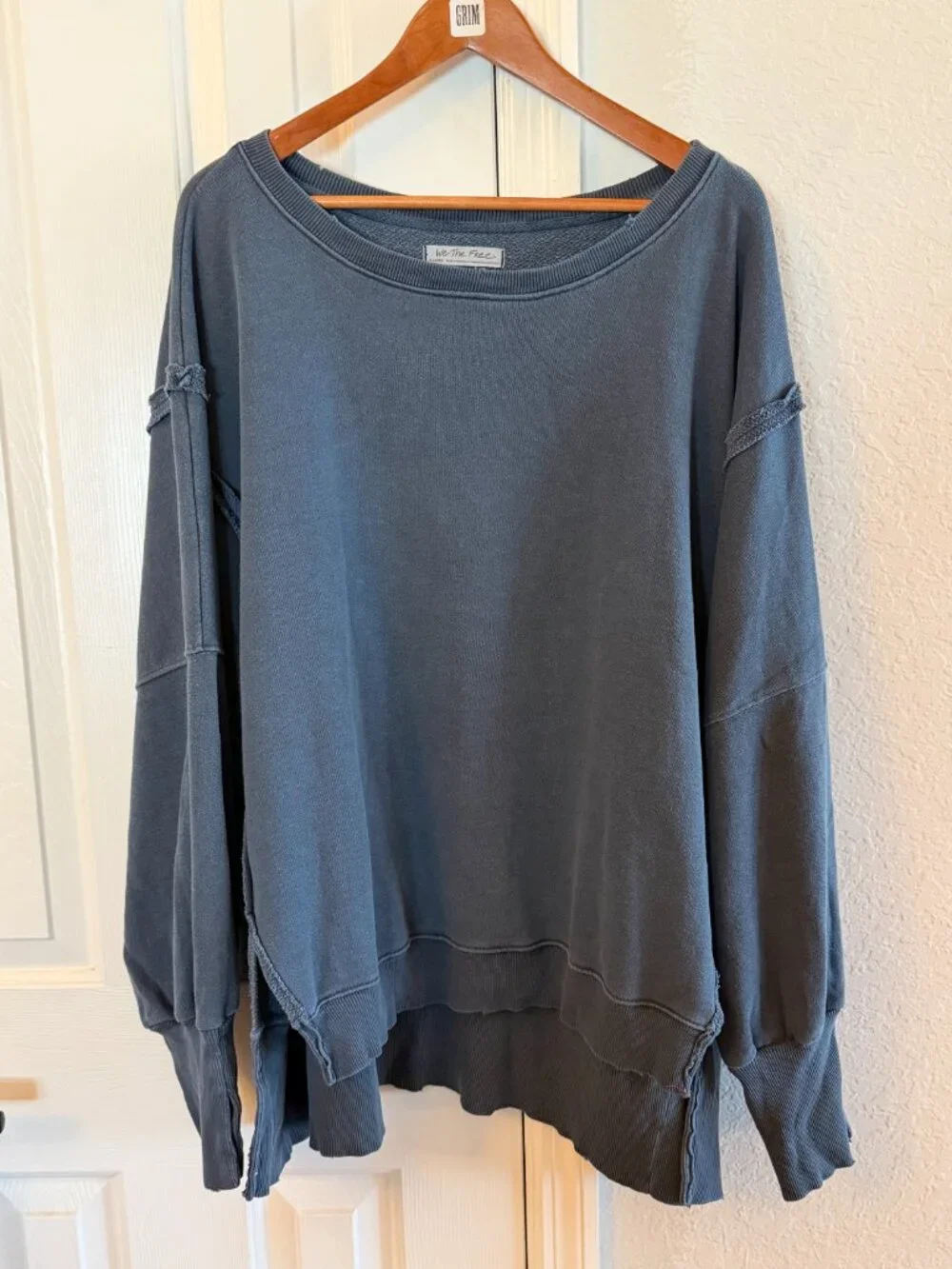 ☀️ Free People We The Free Camden Sweatshirt Rare Deep Blue Blue Fox XL NWOT
